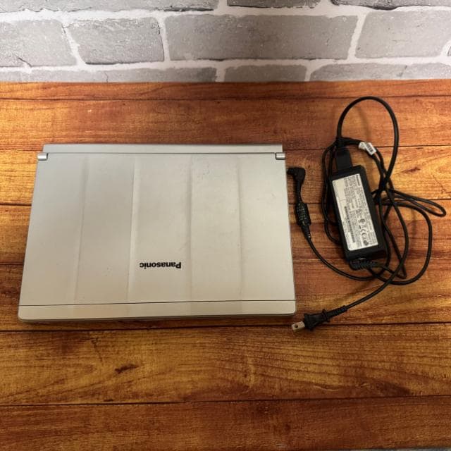 ✨12.1型モバイルPC×SSD換装済Panasonic Let's Note✨