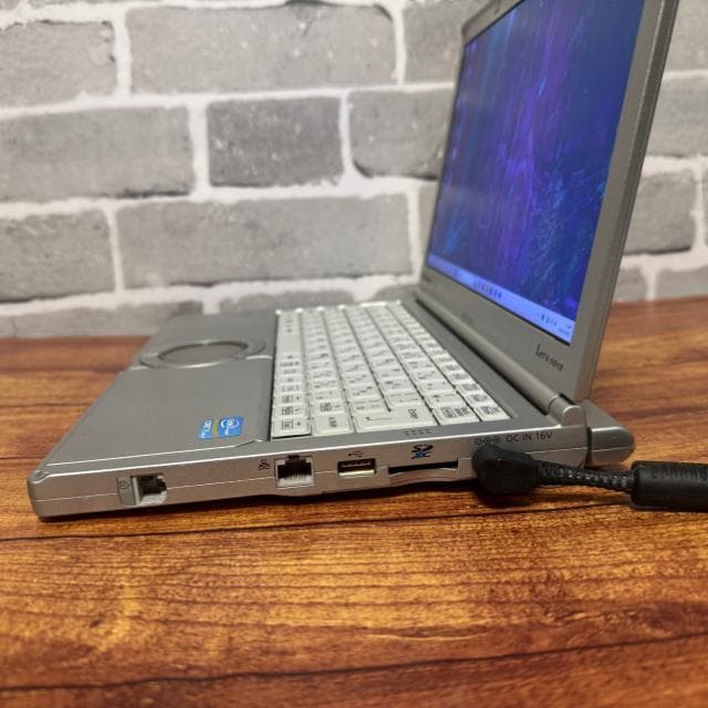 ✨12.1型モバイルPC×SSD換装済Panasonic Let's Note✨