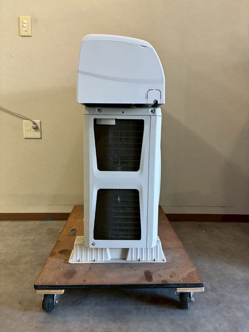 2088 アイリスオーヤマ【IKF-221G】2020年製 6畳 エアコン 中古