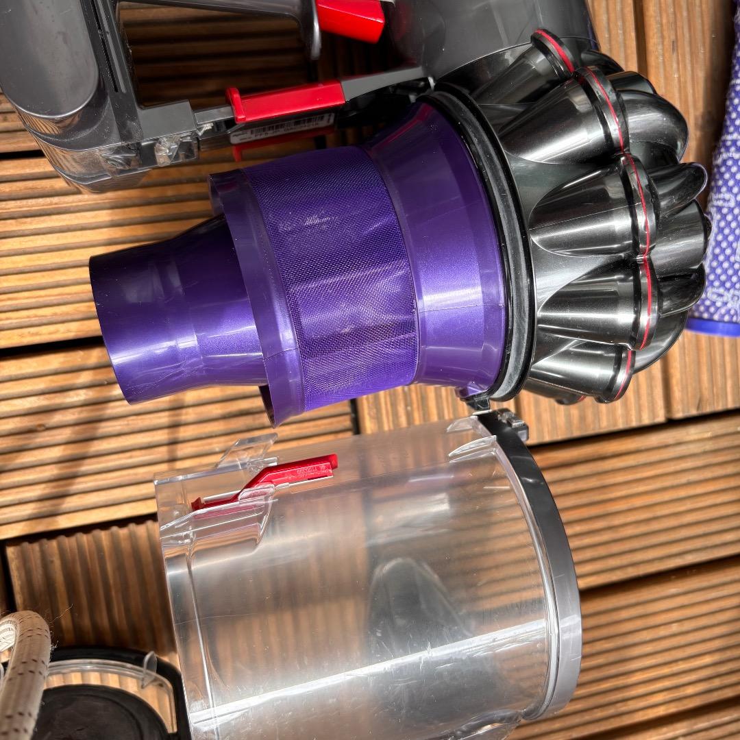 （お値下）Dyson DC61掃除機本体&ノズルなど