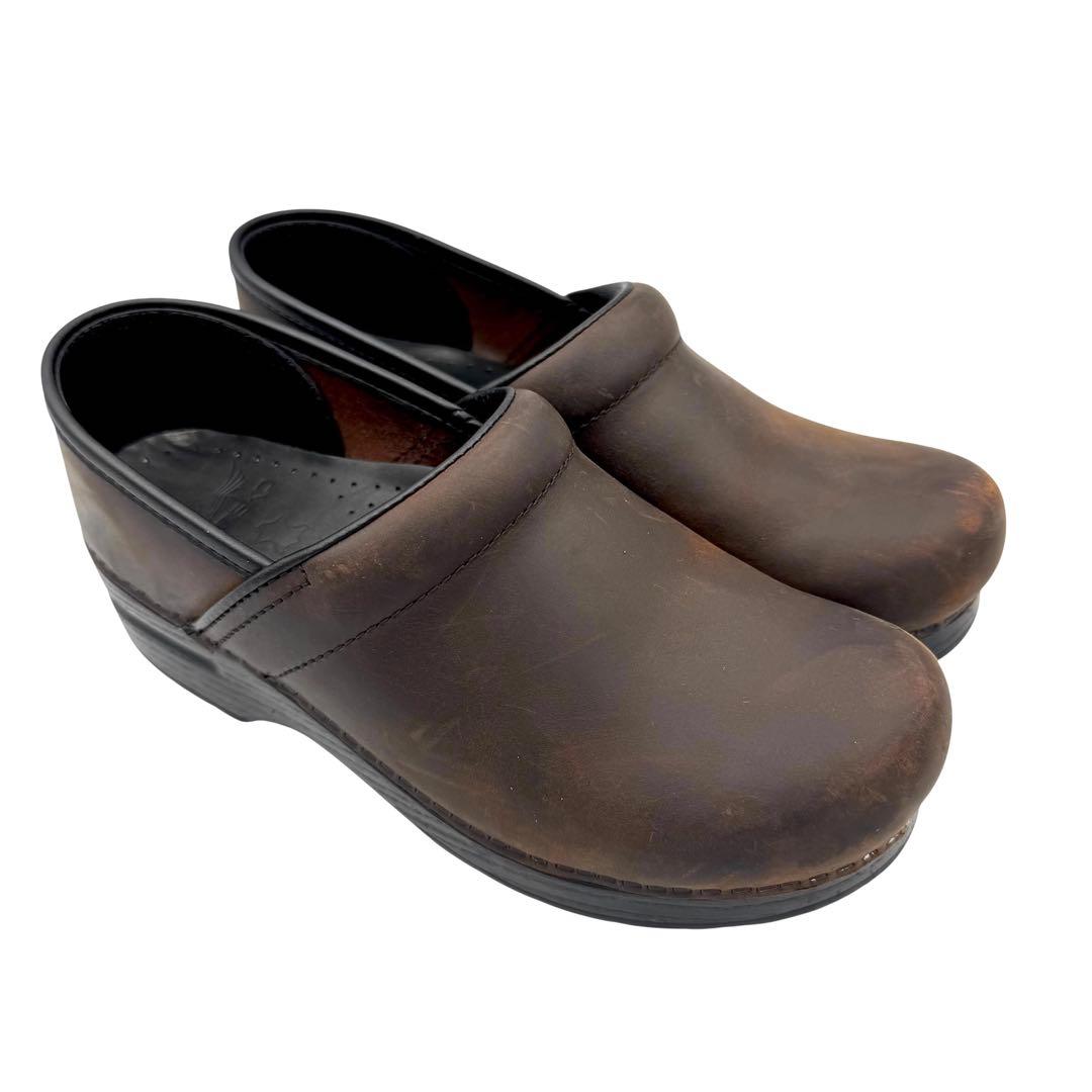 美品■dansko ダンスコ 38 オイルドレザー プロフェッショナルクロッグ