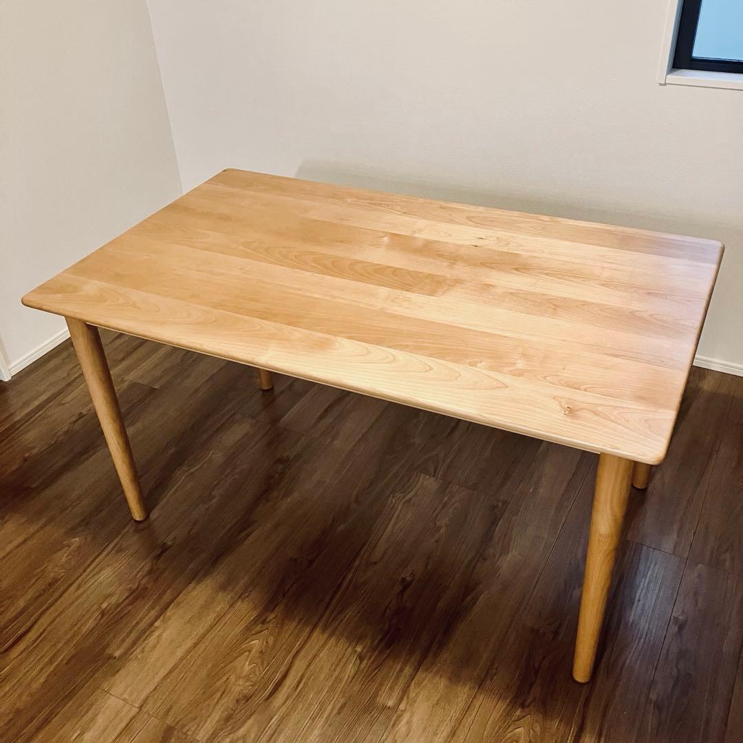 リセノダイニングテーブル_アルダー無垢材_135×80×70