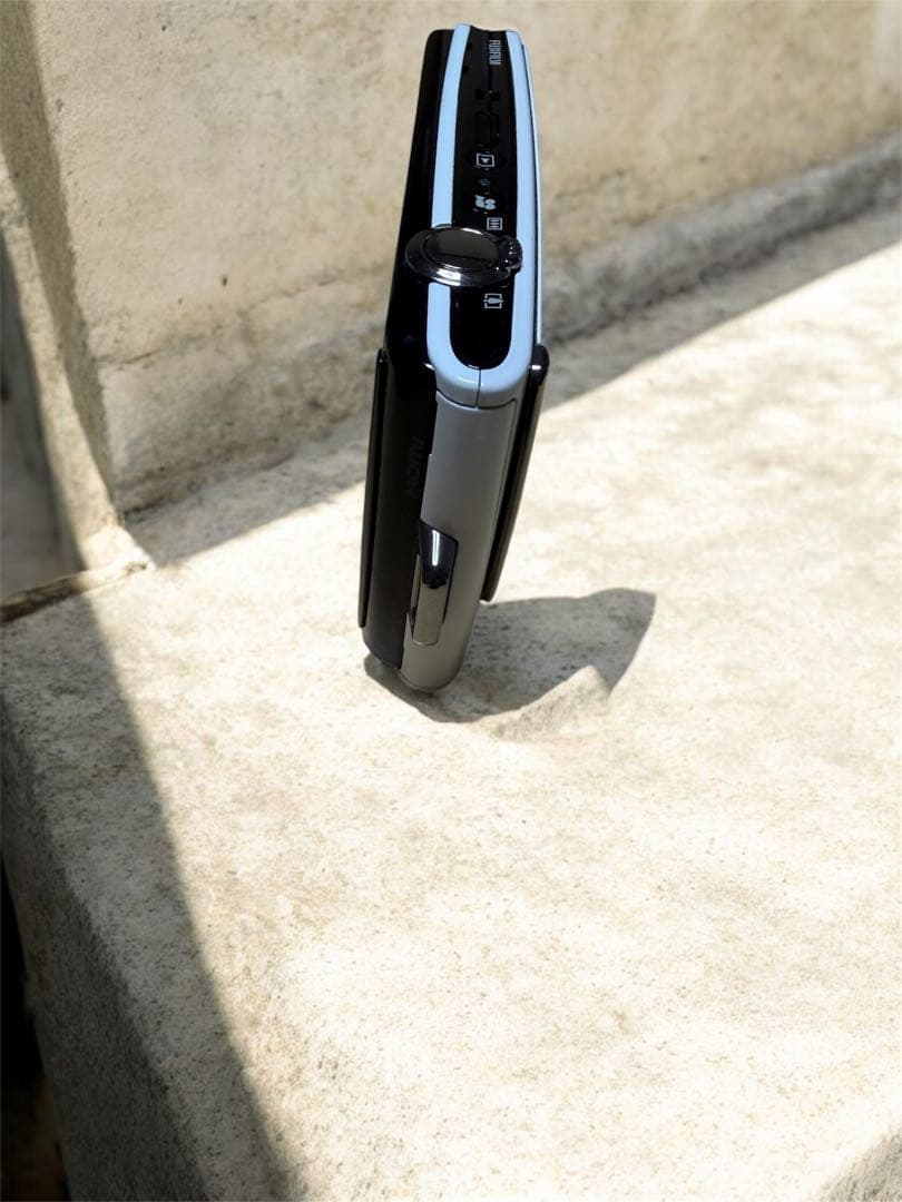 富士フィルムFINEPIX Z 1000EXRホワイト 美品　充電器有り