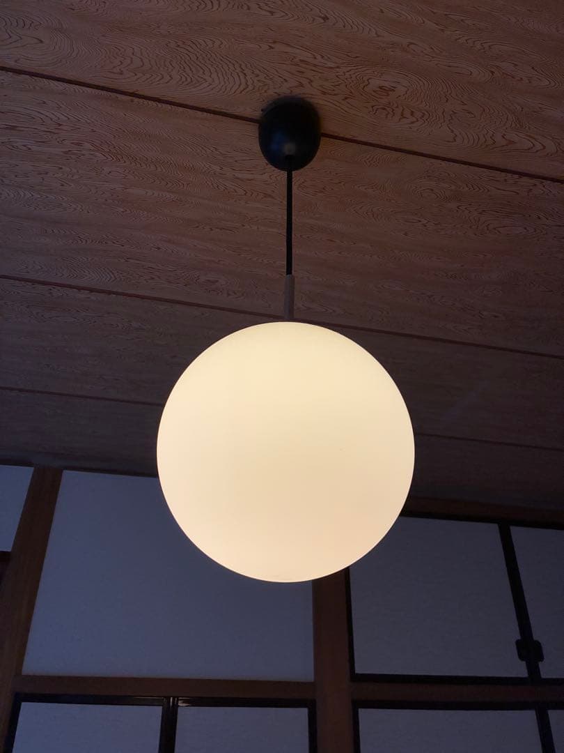 ヤマギワ　LIMBURG 真球ガラスグローブ　ペンダントライト