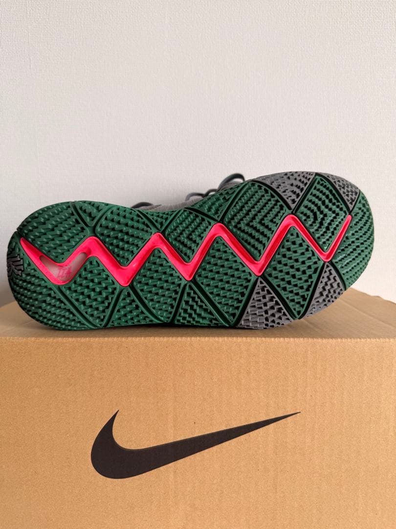 ナイキ カイリー4 シティオブガーディアン NIKE KYRIE 4