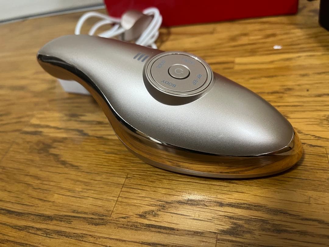 極美品★IKKOプロデュース MEラボン エクラ/EP エステEMS RF