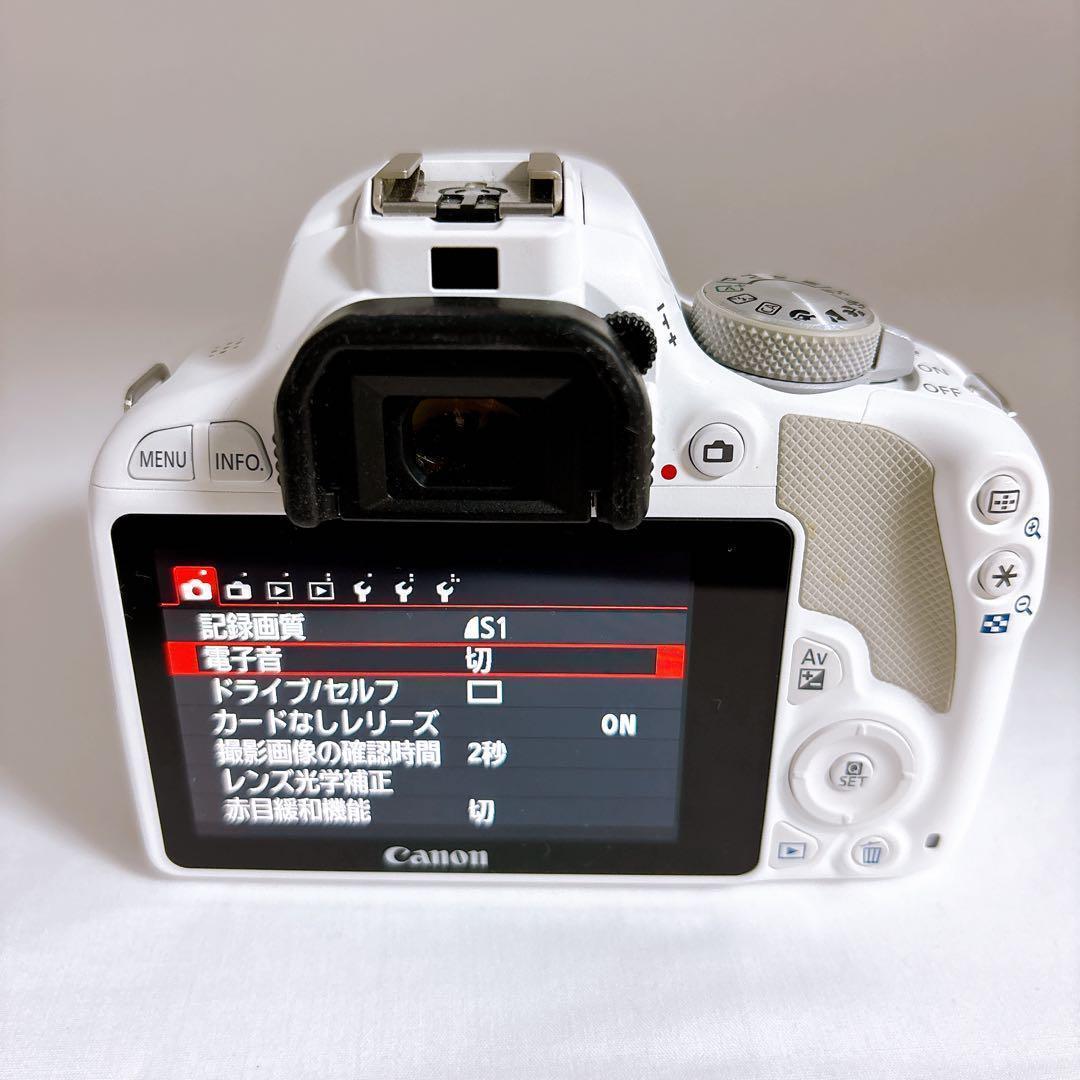 ショット数わずか4392枚⭐️Canon kiss X7 ホワイト⭐️カメラ女子