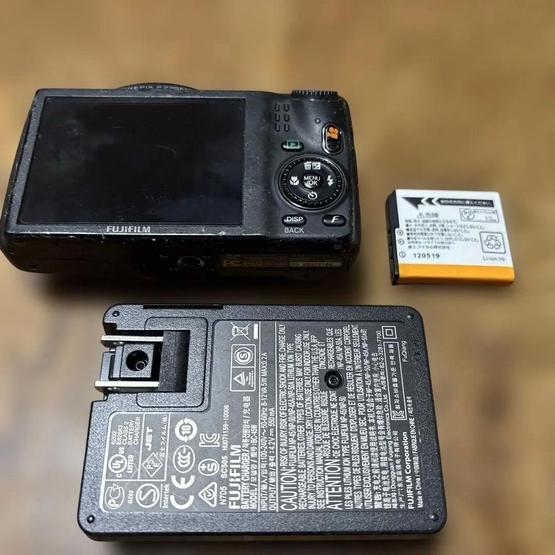 Fujifilm FinePix F770EXR 15メガピクセル　(ブラック)