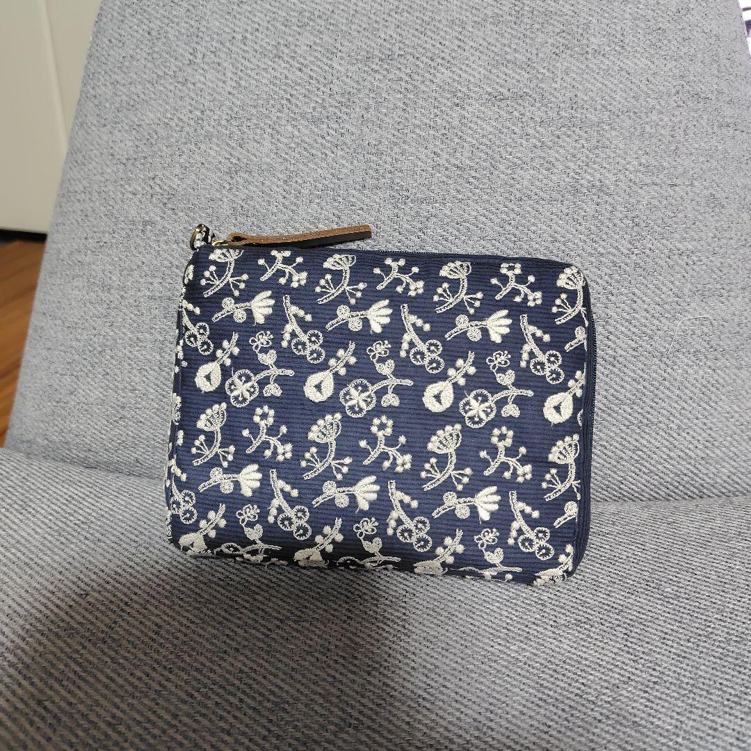 ミナペルホネンころんバック＋カード通帳が入るポーチ