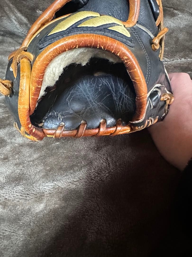 【中古】ミズノプロ　 一般硬式　外野　オーダー　ビッグM 刺繍あり