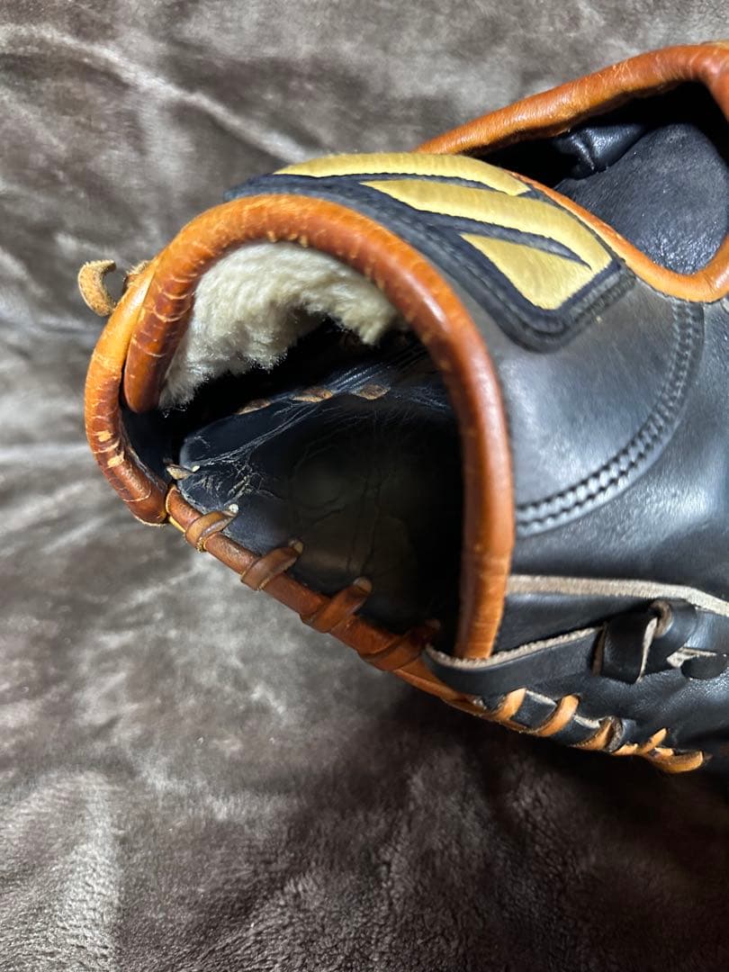 【中古】ミズノプロ　 一般硬式　外野　オーダー　ビッグM 刺繍あり