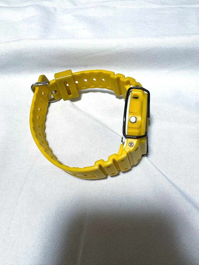 G-SHOCK DW-5600Pイエロー 腕時計　バンパー付き