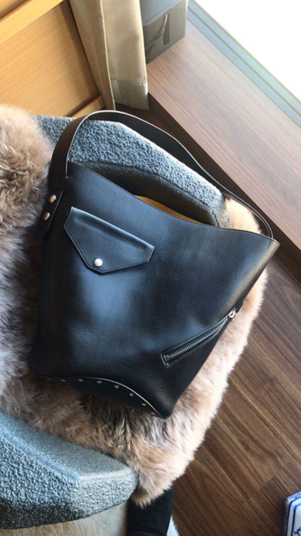 Celine ショルダーバッグ バイカーバッグ セリーヌ フィービー バッグ