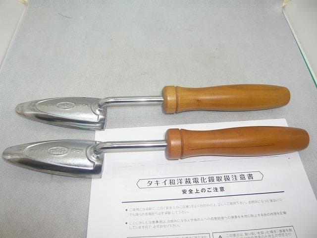 ぴよぴよ　美品　タキイ　電化鏝　和裁コテ　和裁こて　ランプ付き　鏝２本付