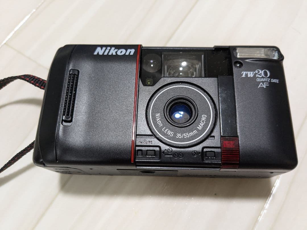 美品　Nikon TW20 AF コンパクトフィルムカメラ