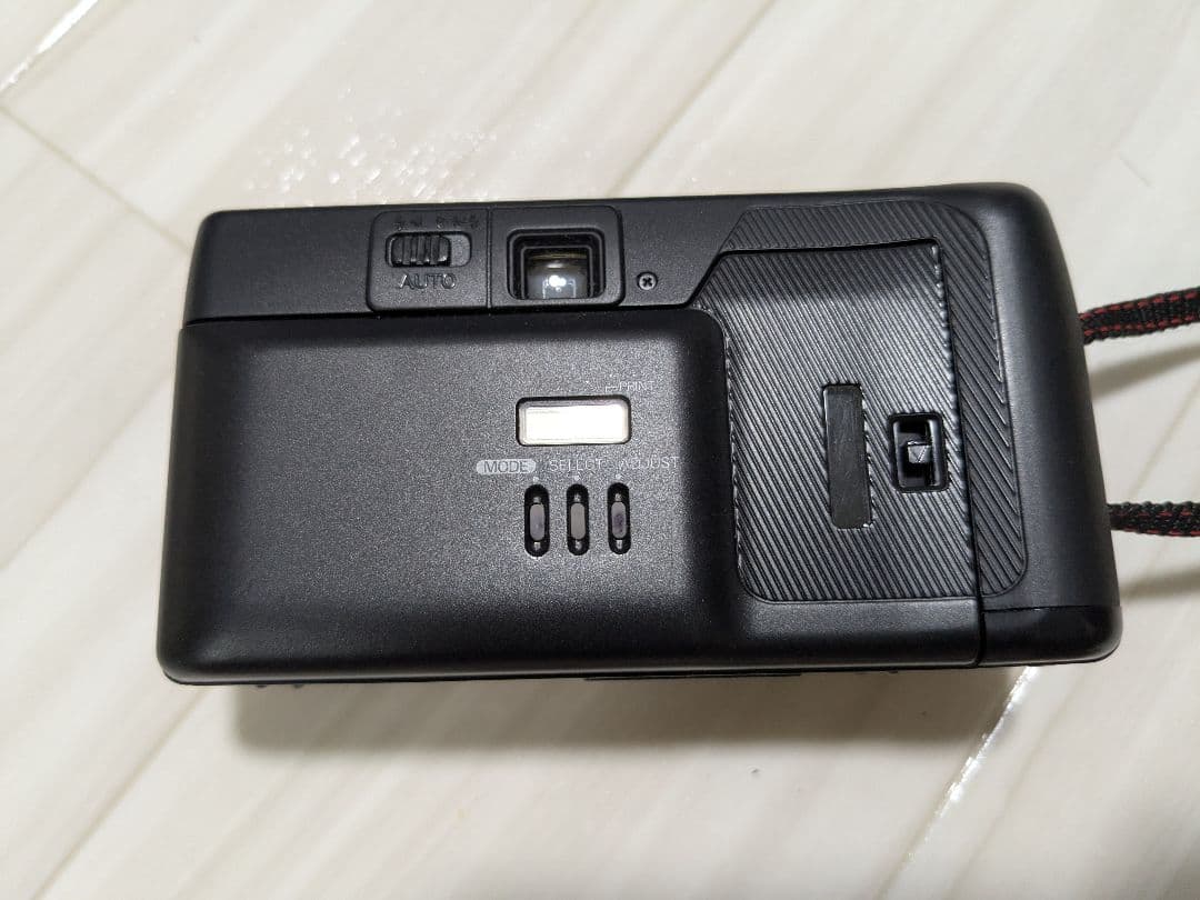 美品　Nikon TW20 AF コンパクトフィルムカメラ