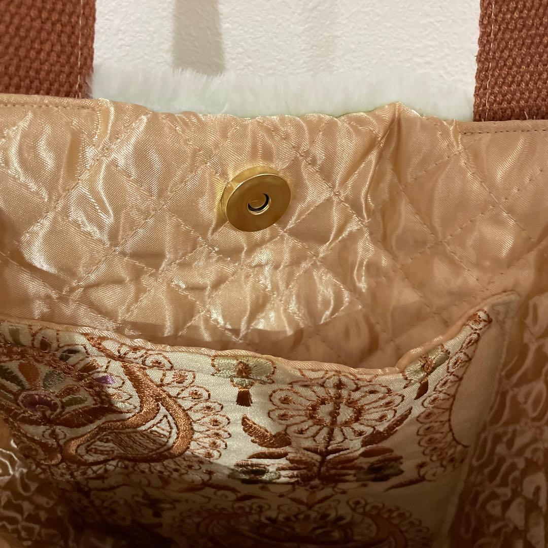 あ*き様 コヤンイサムチョン　うさぎサンダーちゃん円底トートバッグ