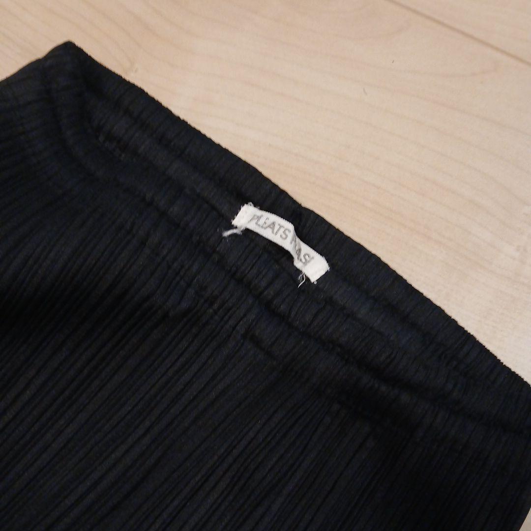 プリーツプリーズ　スリムパンツ