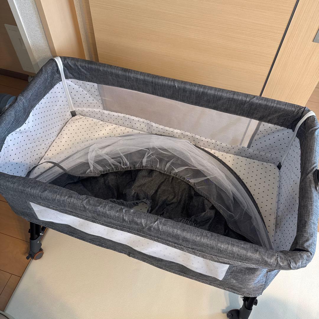 【美品】ベビーベッド 折りたたみ キャスター ミニ