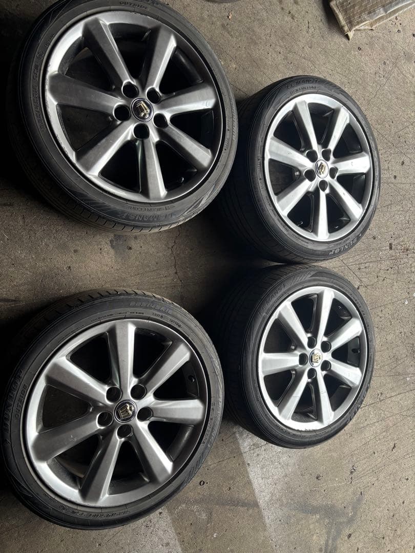 18クラウン純正ホイールタイヤ