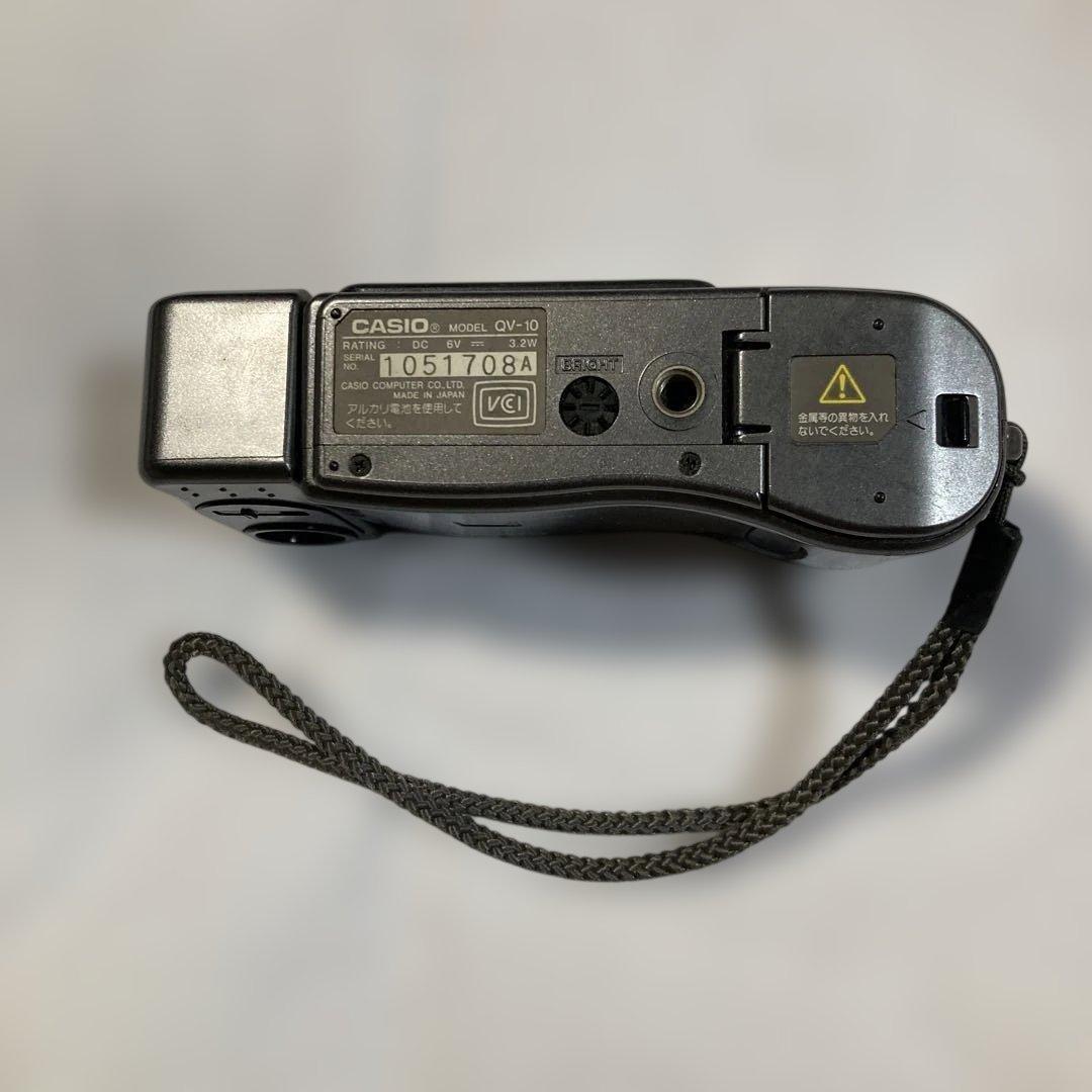 CASIO デジタルカメラ グレー