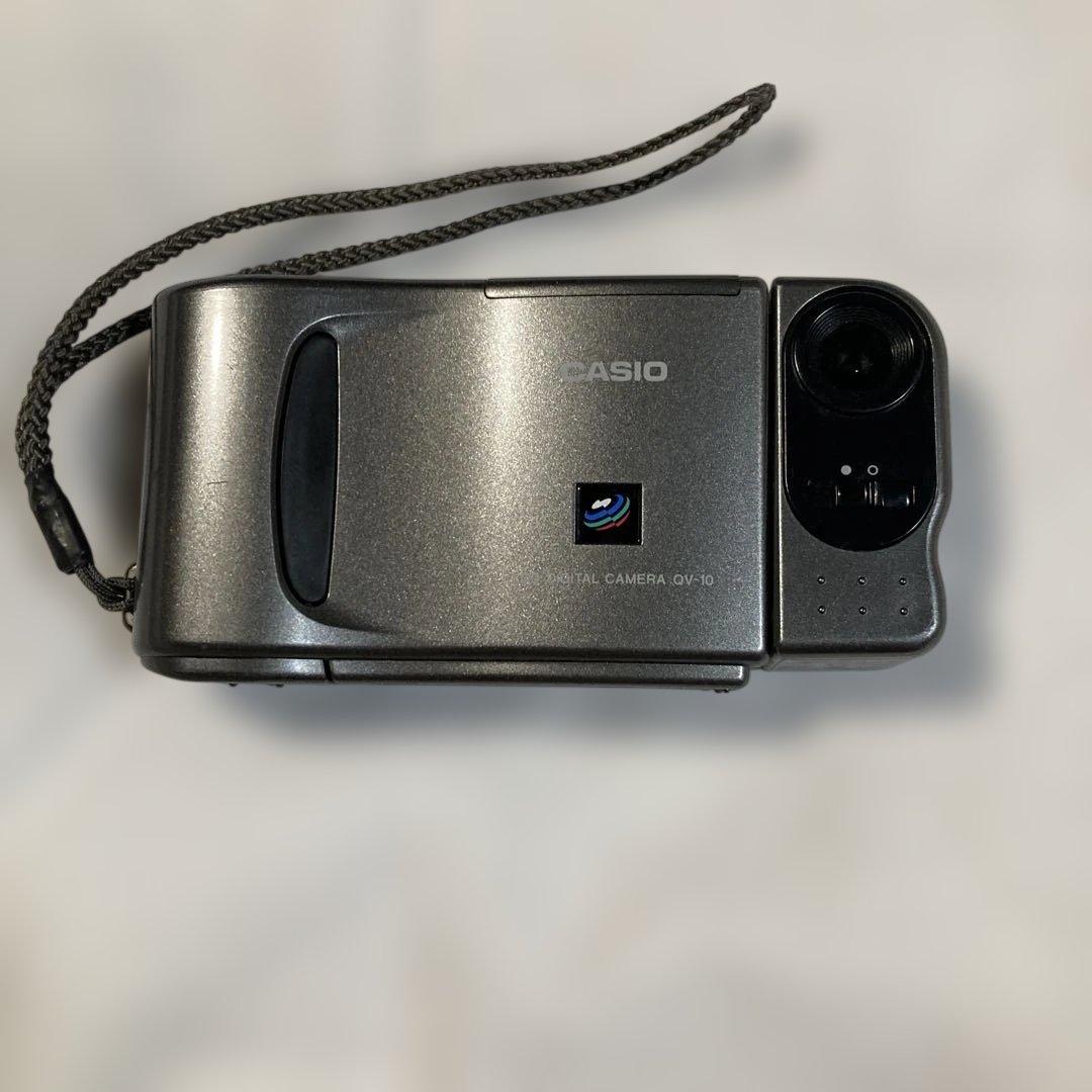 CASIO デジタルカメラ グレー