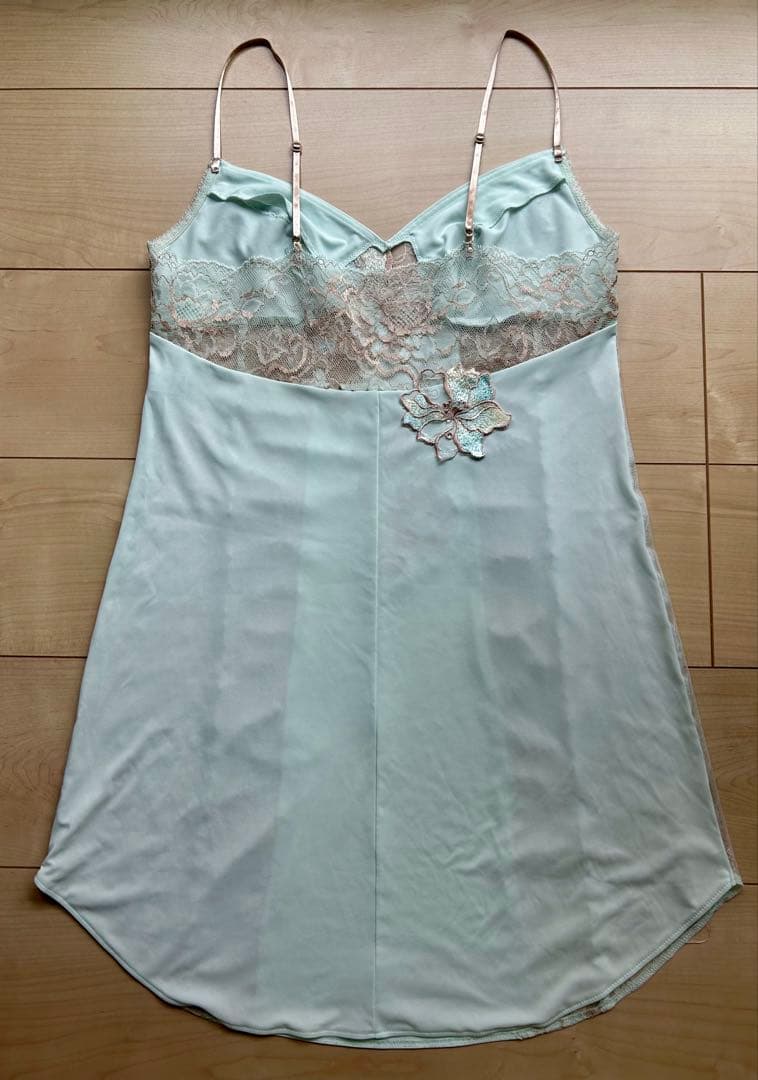 マリーゴールドです！サルート　ミントグリーン レースキャミソール