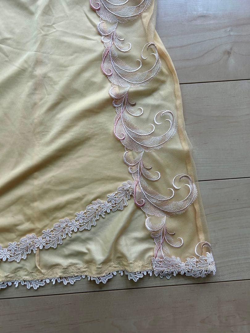 マリーゴールドです！サルート　ミントグリーン レースキャミソール