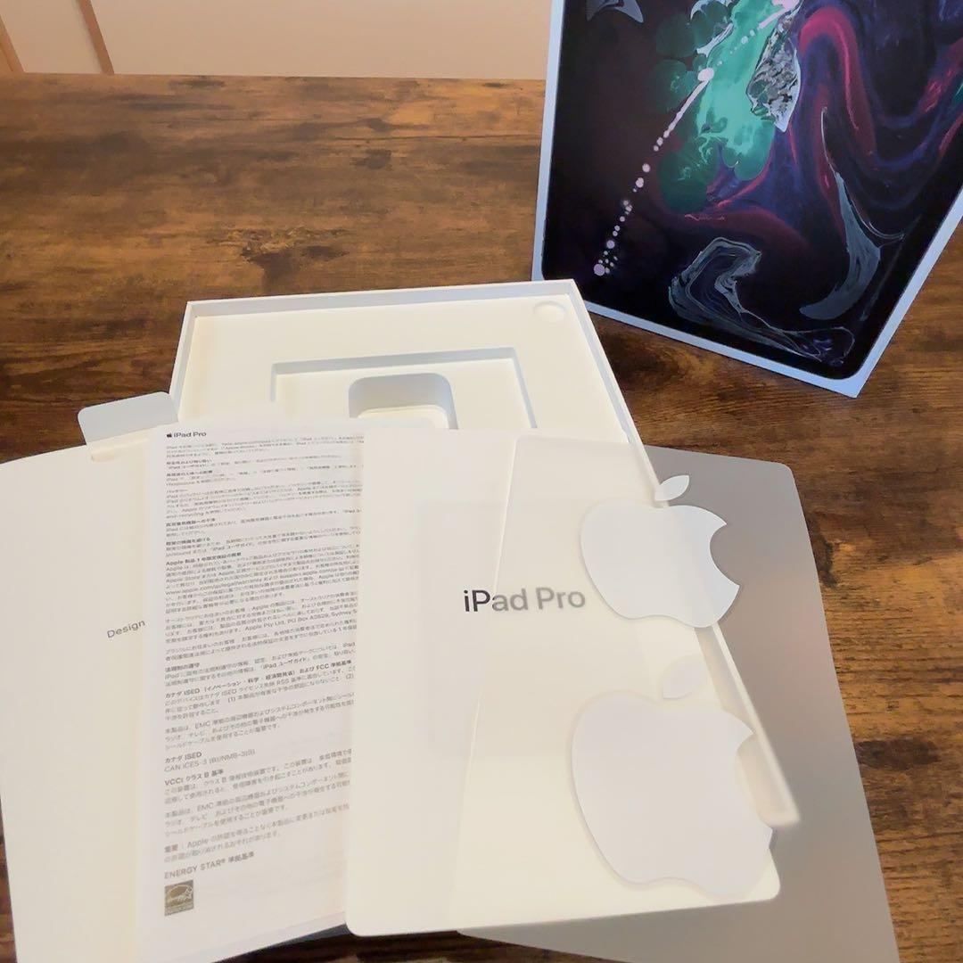 【iPad pro】第１世代11インチwifi 純正キーボード　カバー　箱付き