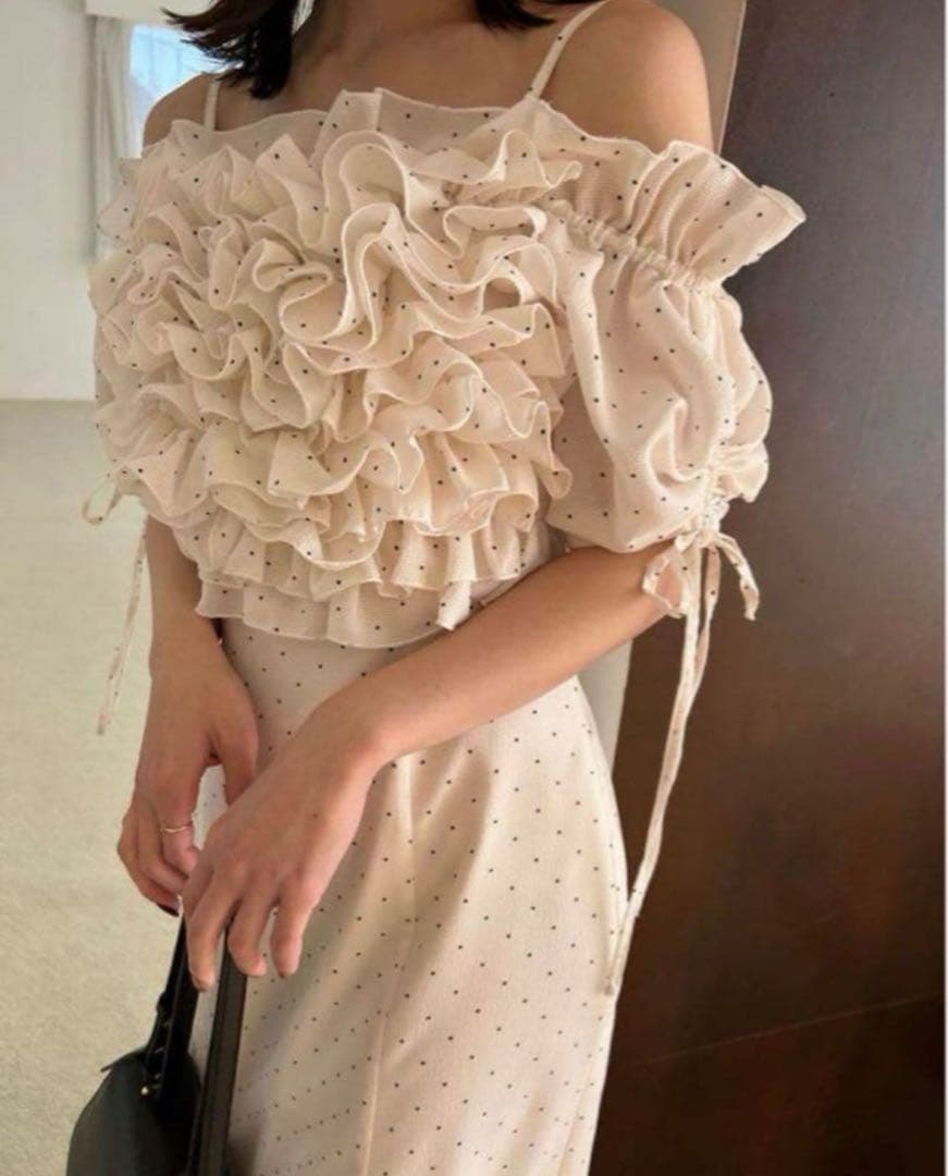 【美品】SNIDEL スナイデル ボリュームラッフルフリルプリントワンピース0