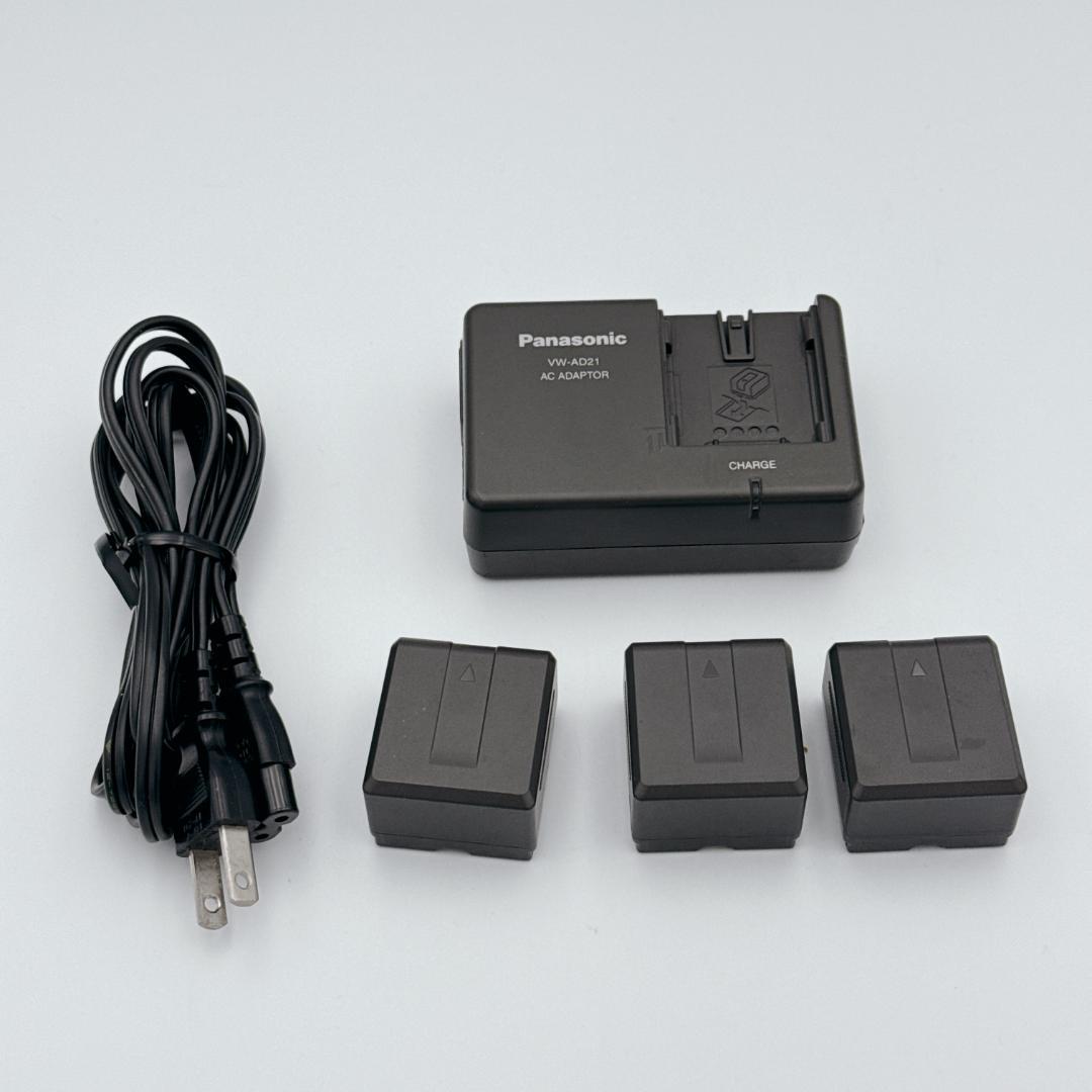 【美品】パナソニック デジタルハイビジョンビデオカメラ HDC-SD7