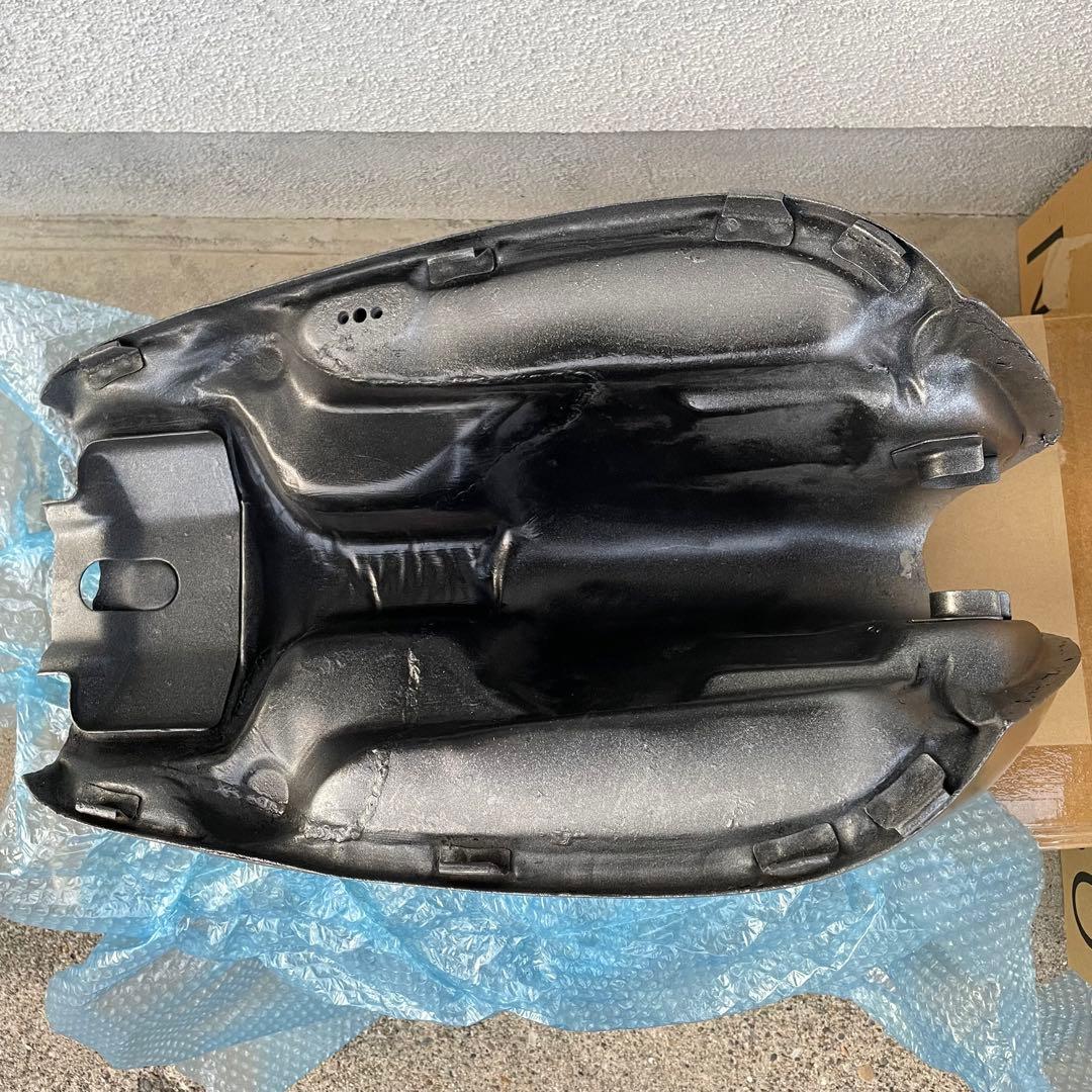 CB750 FOUR タンク