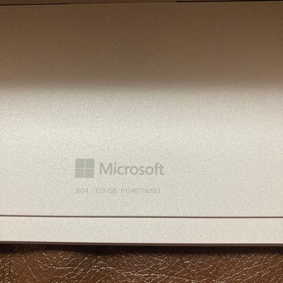 こ*き様 Microsoft Surface Go 本体