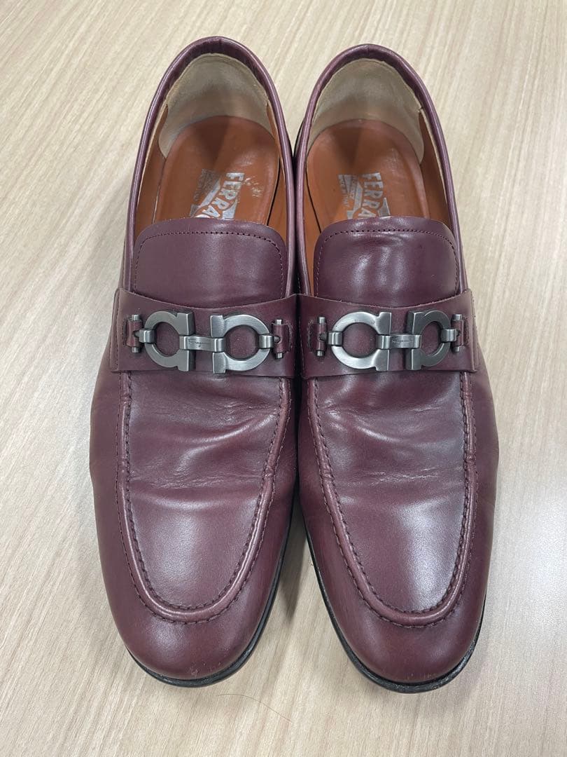 フェラガモ　靴