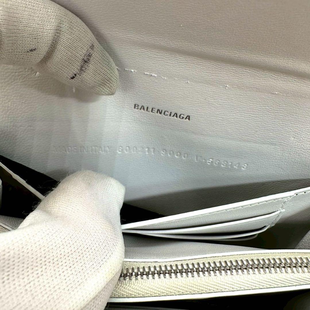 【美品】バレンシアガ 二つ折り財布 長財布 ホワイト フラップ アワーグラス