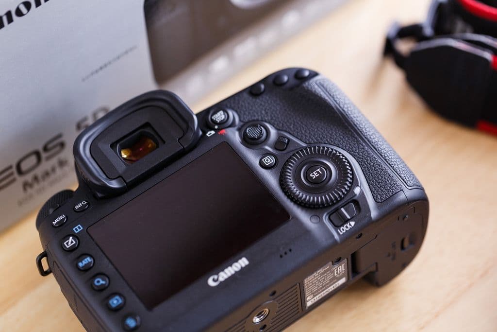 Canon EOS 5D Mark IV 本体