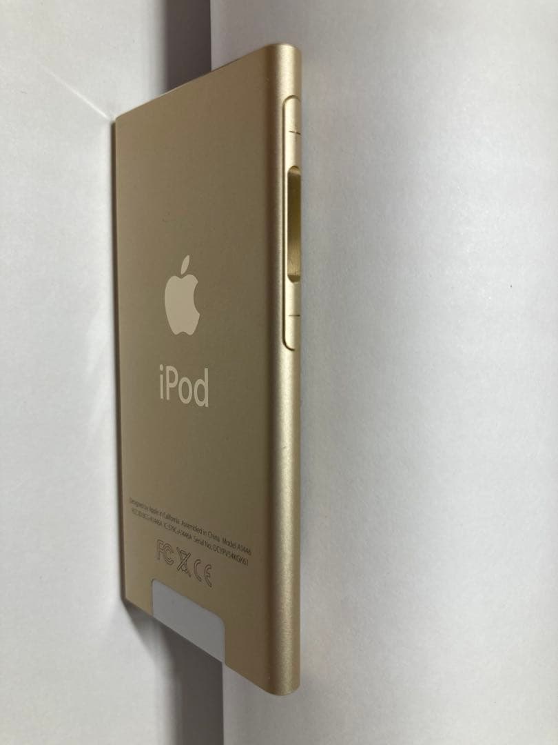 美品Apple iPod nano 16GB 第7世代 ゴールド バッテリー良好