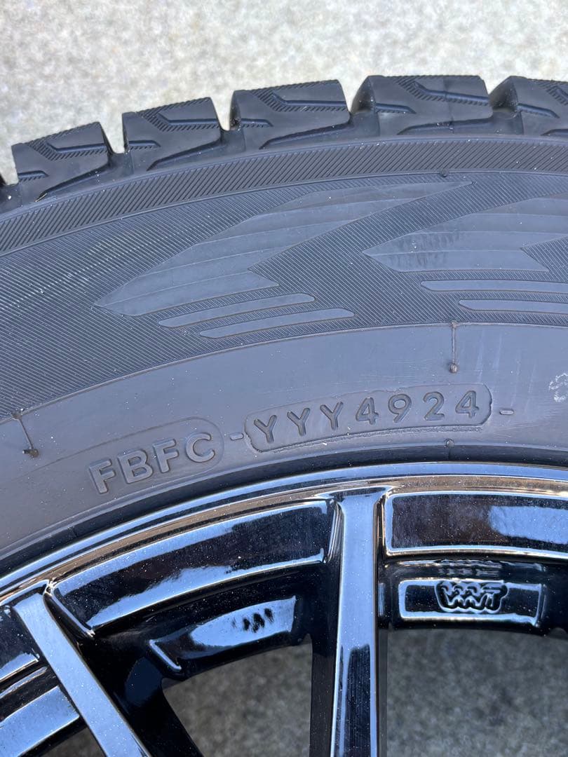 ヨコハマ iceGuard 225/60R17 17インチホイール ナット付き