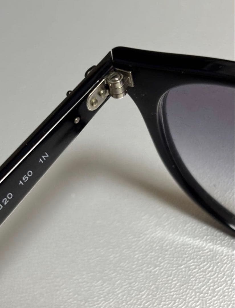 Ray-Ban ボストン型サングラス グラデーションレンズRB4259-F
