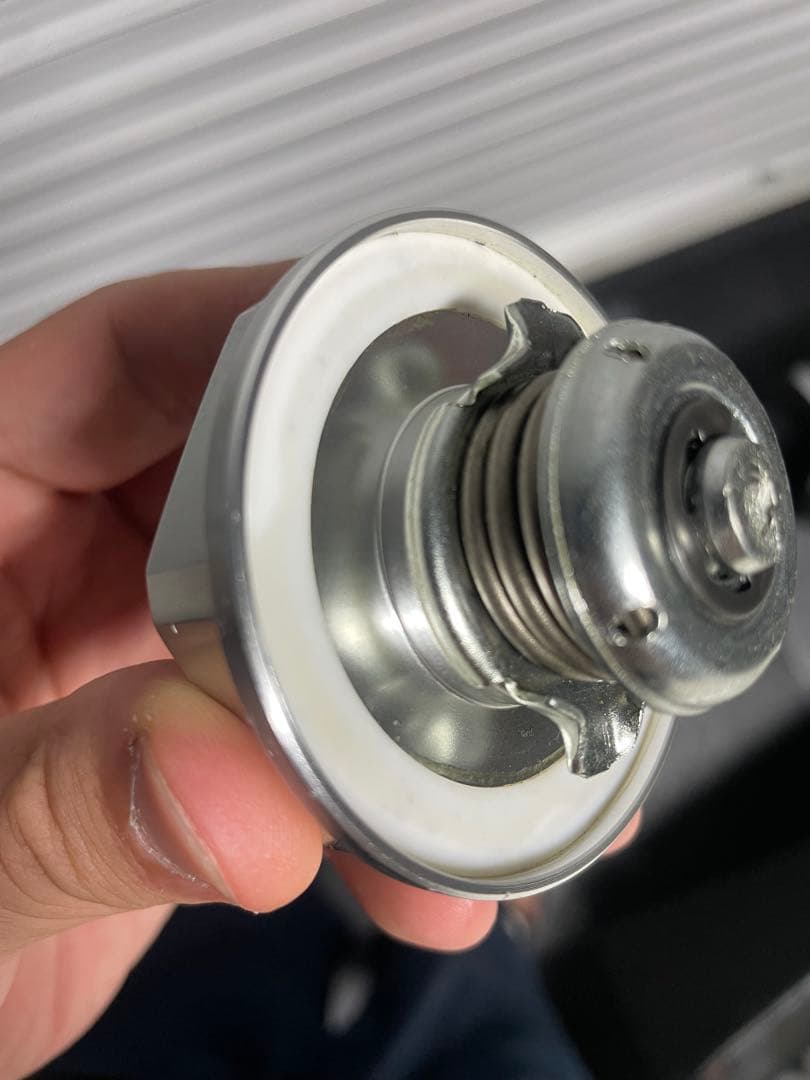 TRD オイルフィラーキャップ　JZA80 スープラ