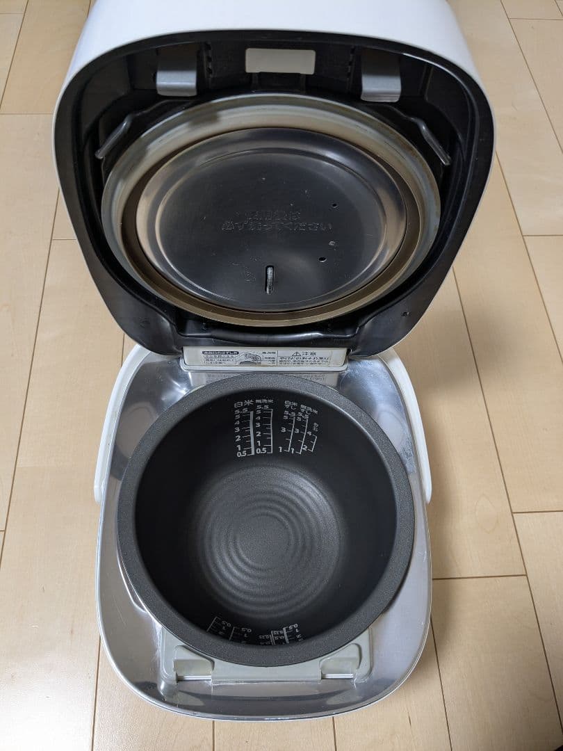 TOSHIBA RC-10VSP 炊飯器 本体