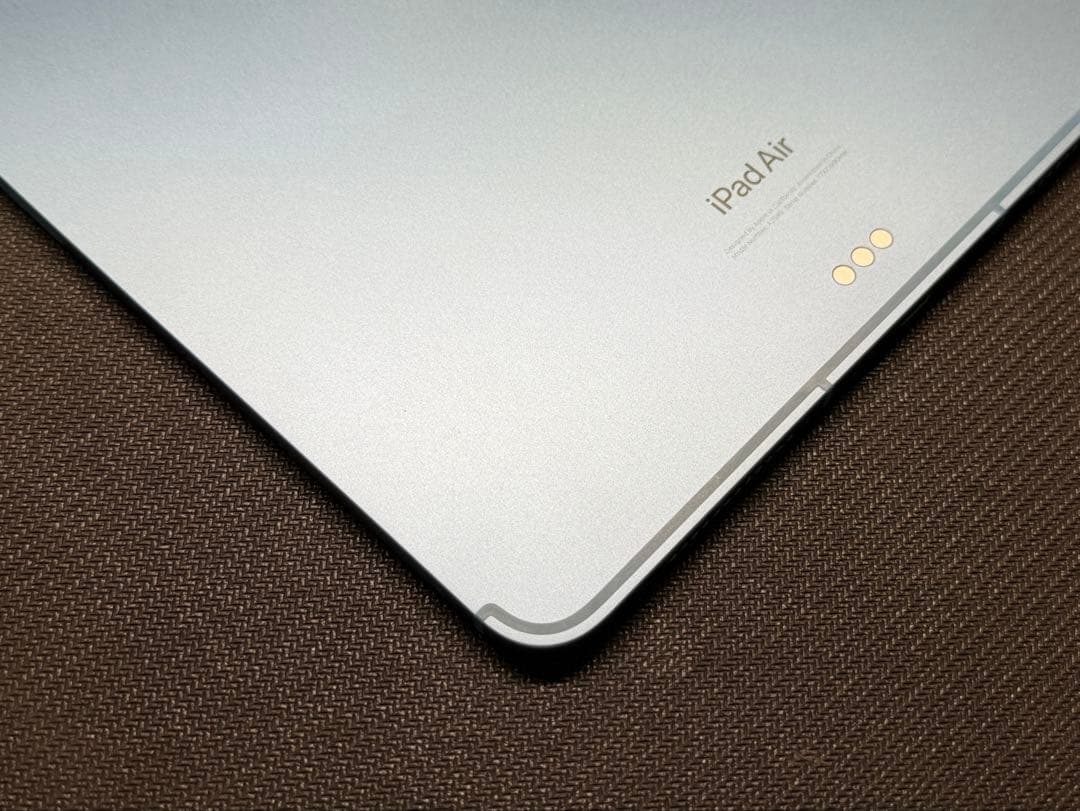 iPad Air 第5世代　256GB cellular 未使用品