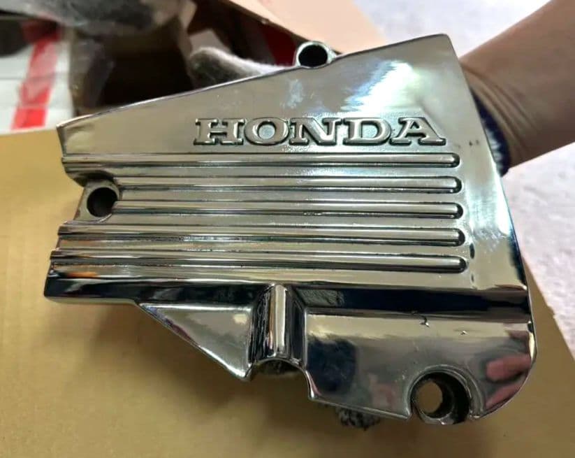 CBX400F フロントスプロケットカバー　メッキ