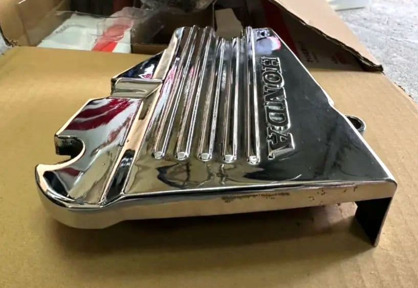 CBX400F フロントスプロケットカバー　メッキ