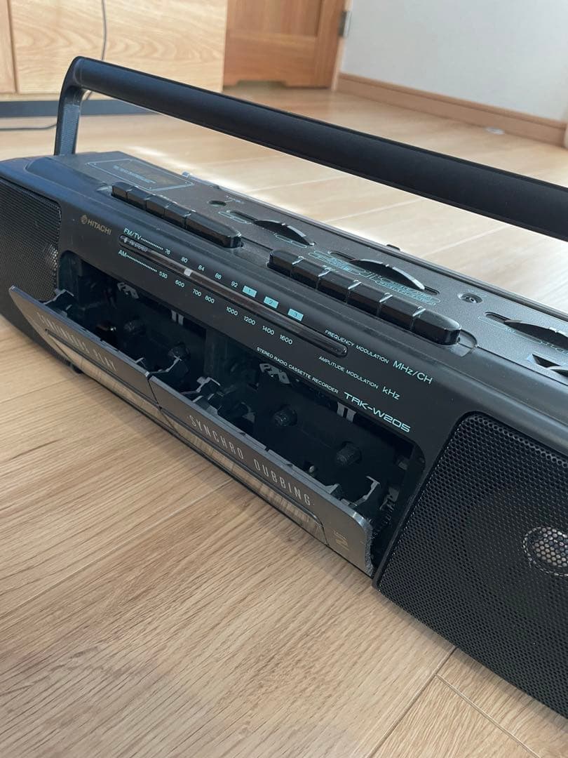 日立製ラジカセ(Wカセット)  HITACHI TRK-W205(BC)