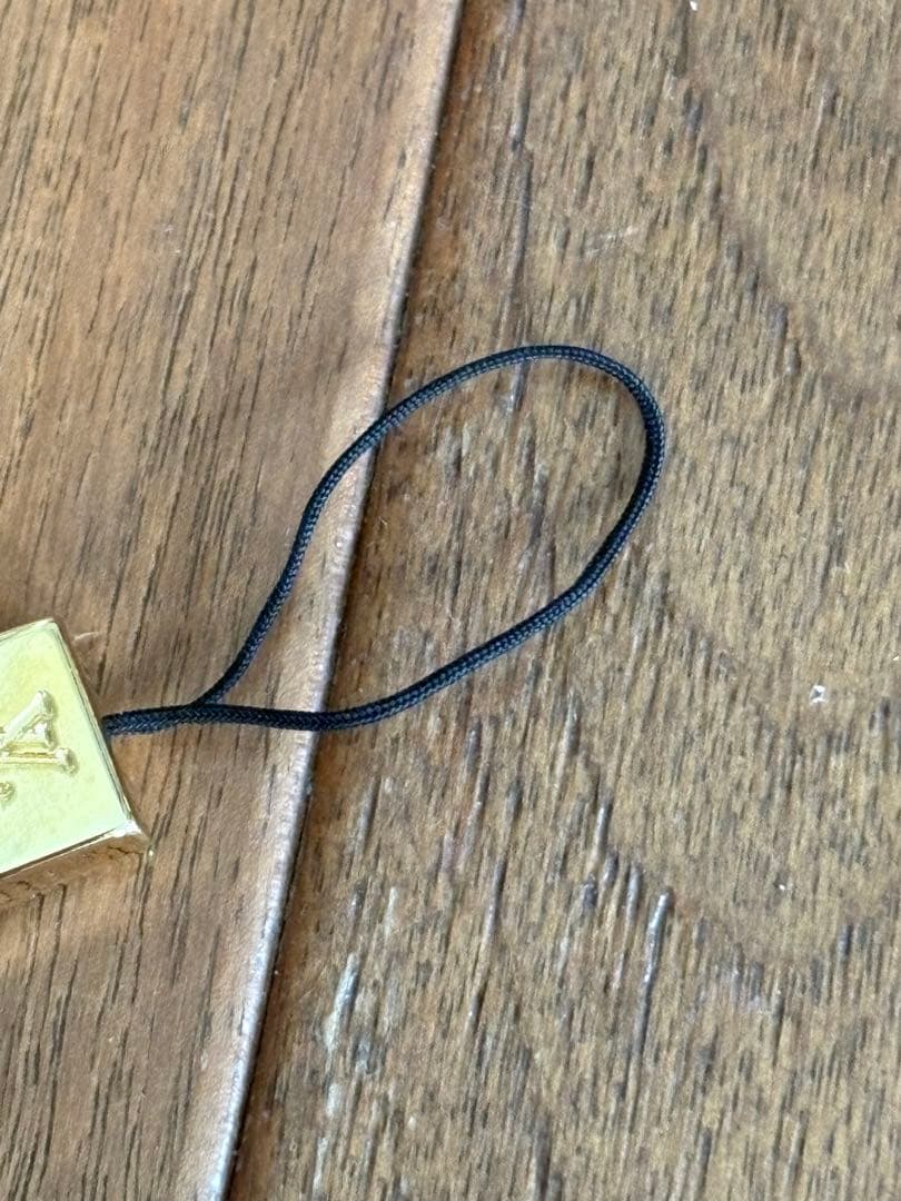 【未使用】LOUIS VUITTON ブラックレザー ストラップ