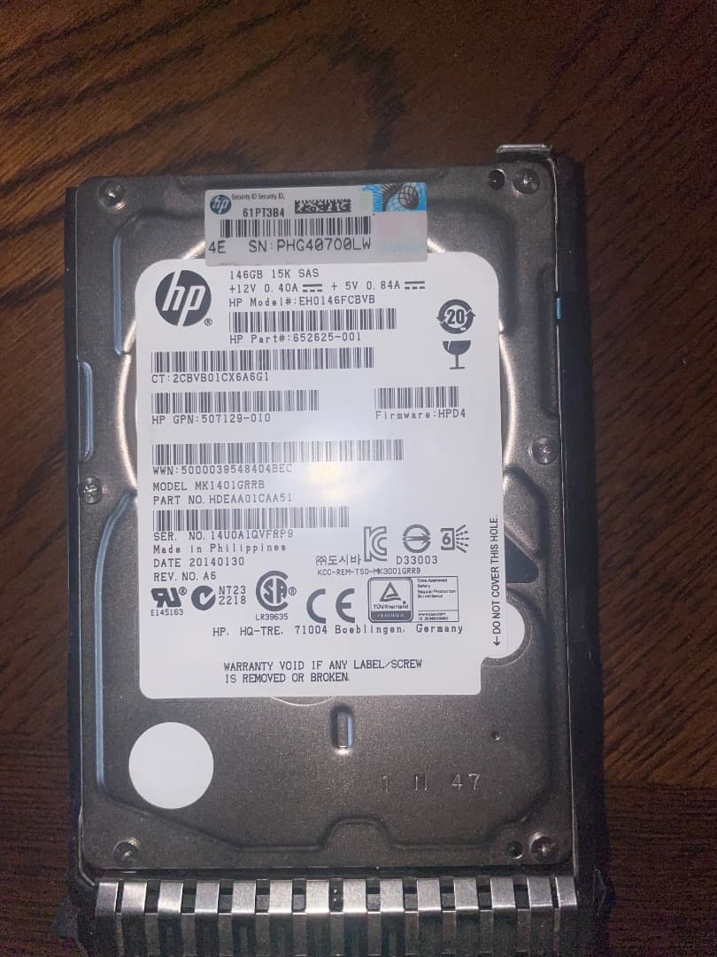 HP 15k SAS 146GB 2.5インチ　8個セット