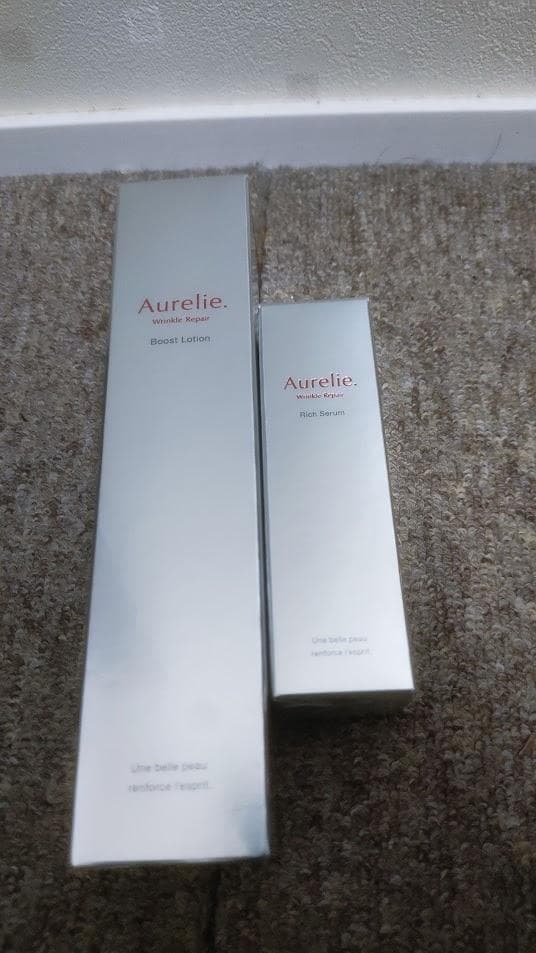 オレリーモイスチャーブーストローション&モイスチャーリッチセラム　②