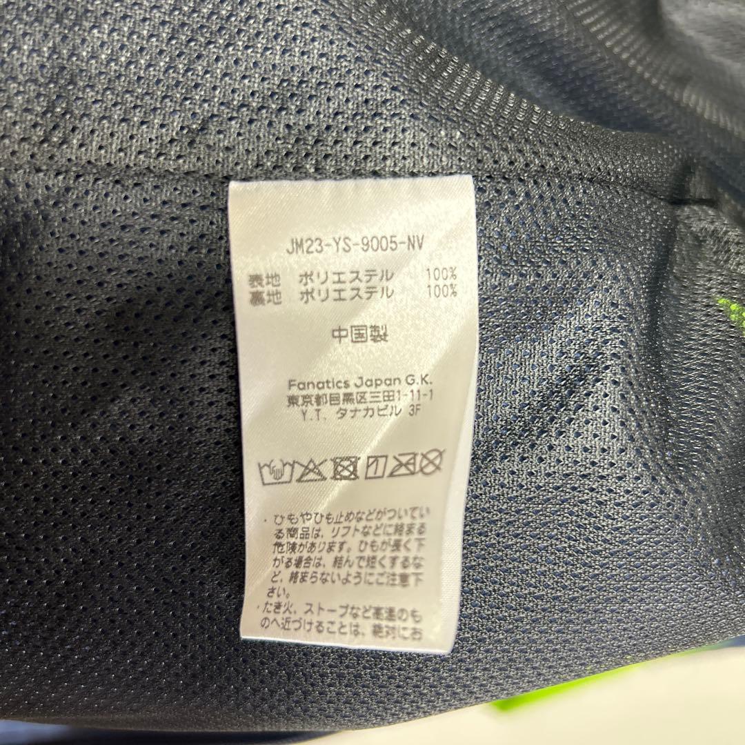 ヤクルトスワローズMajestic非売品ジップアップ　グランドコート