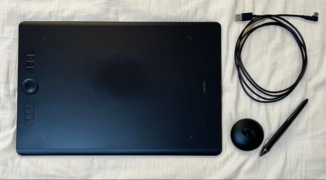 液タブ・ペンタブ Wacom Intuos Pro Large PTH-860